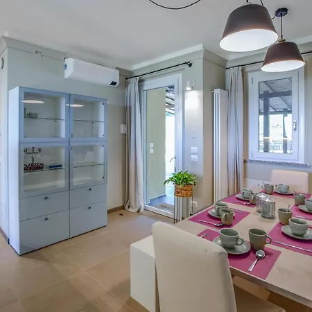 3 Bedroom Beautiful In Montebuono Montemelino